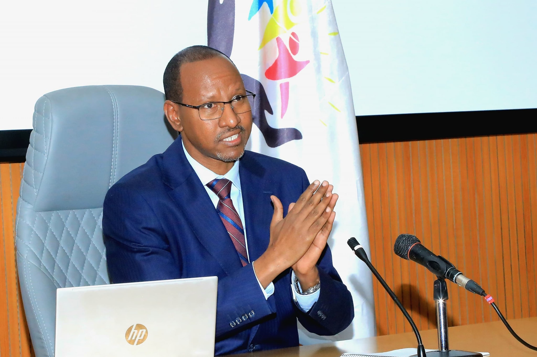 ህዝቡን እየጎዳ የሚገኘውን የኑሮ ውድነት ለመቆጣጠር በመንግሥት እና በፓርቲ በኩል ከፍተኛ ትኩረት ተሰጥቶ እየተሰራ ነው - አቶ አደም ፋራህ