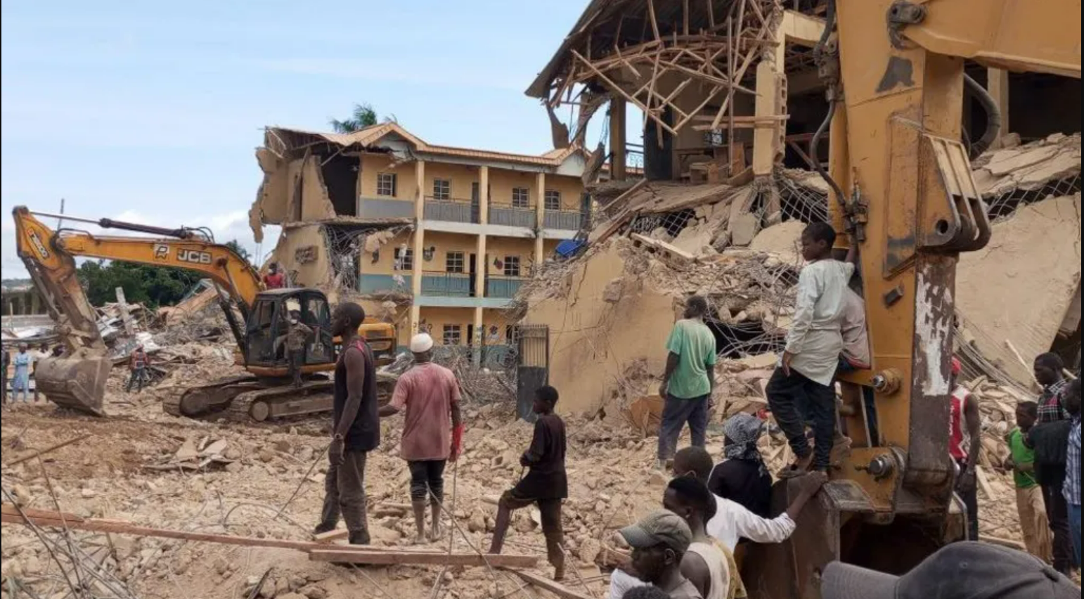 School collapse kills children in Nigeria