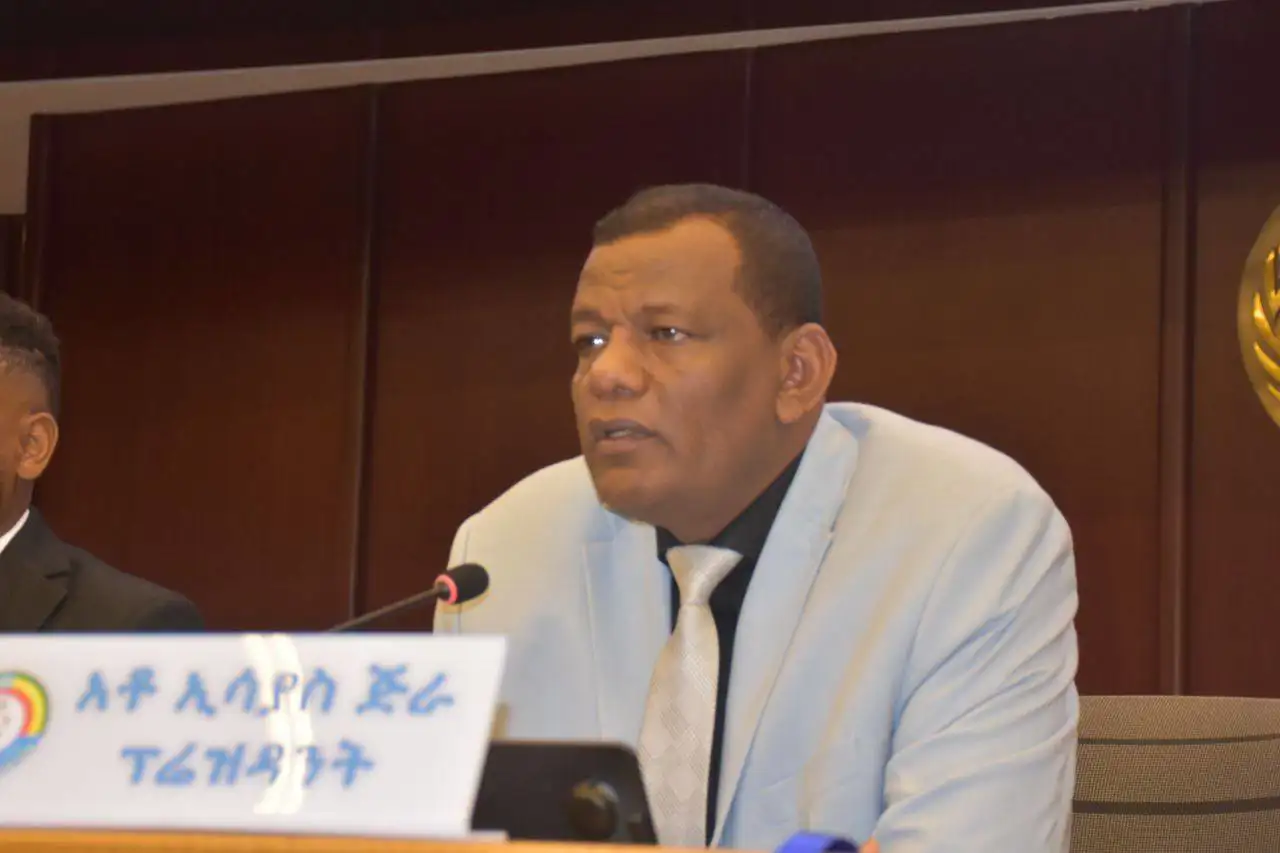 Bu'aan Kubbaa Miilaatiin galmaahaa jiru kan nama qaanessudha - Isaayyaas Jiraa