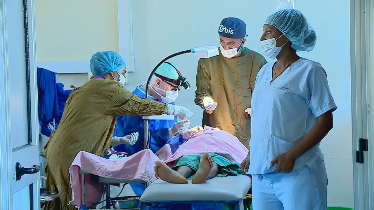 ከእስራኤል የመጣ የሐኪሞች ቡድን ነፃ የዓይን ሕክምና አገልግሎት እየሰጠ ነው