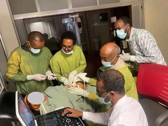 በእናቱ ሆድ ውስጥ 10 ጊዜ ደም ተለግሶት የእናትን ጭንቀት ወደ ደስታ የቀየረው የተሳካ ሕክምና