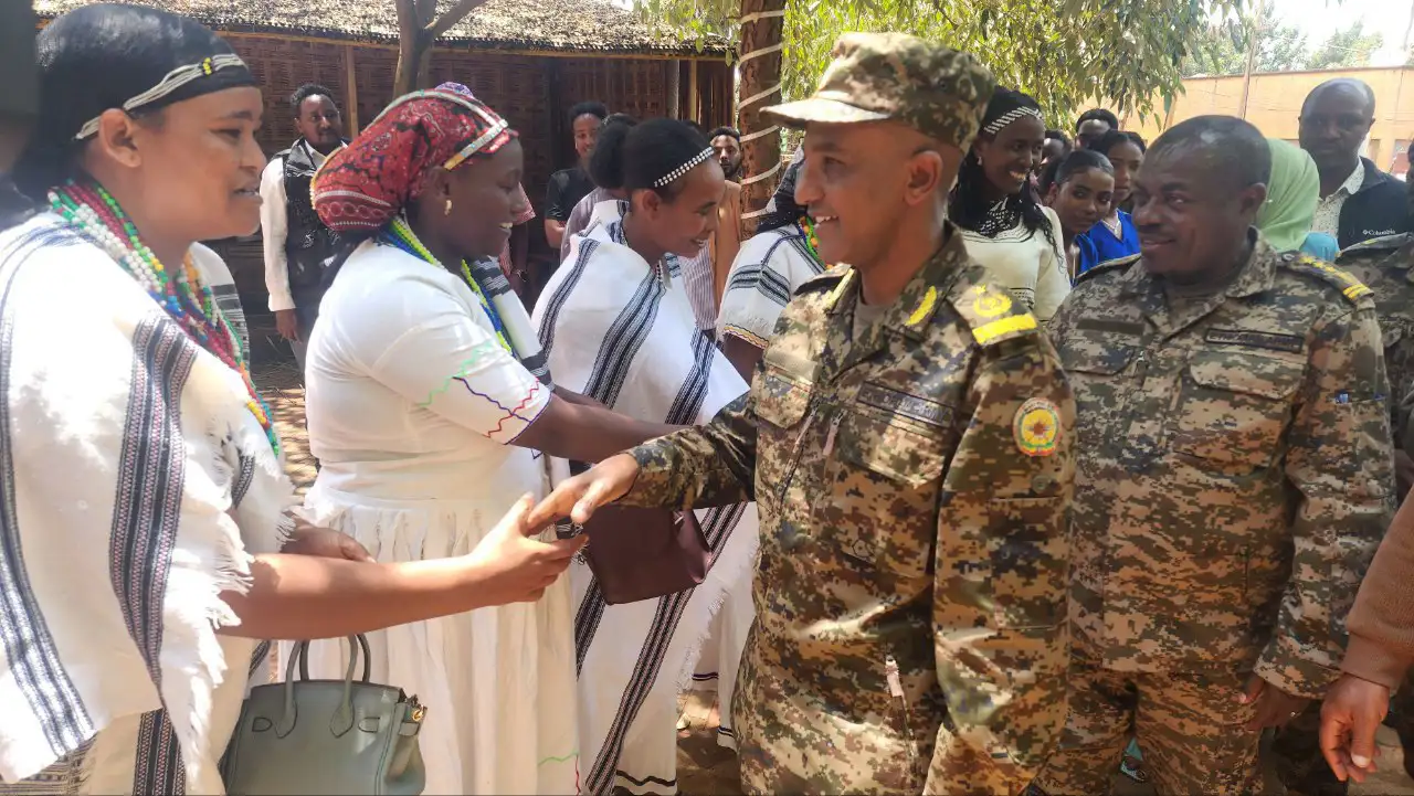 የምስራቅ ጉጂ ዞን ለመከላከያ ሠራዊት ምስጋና አቀረበ