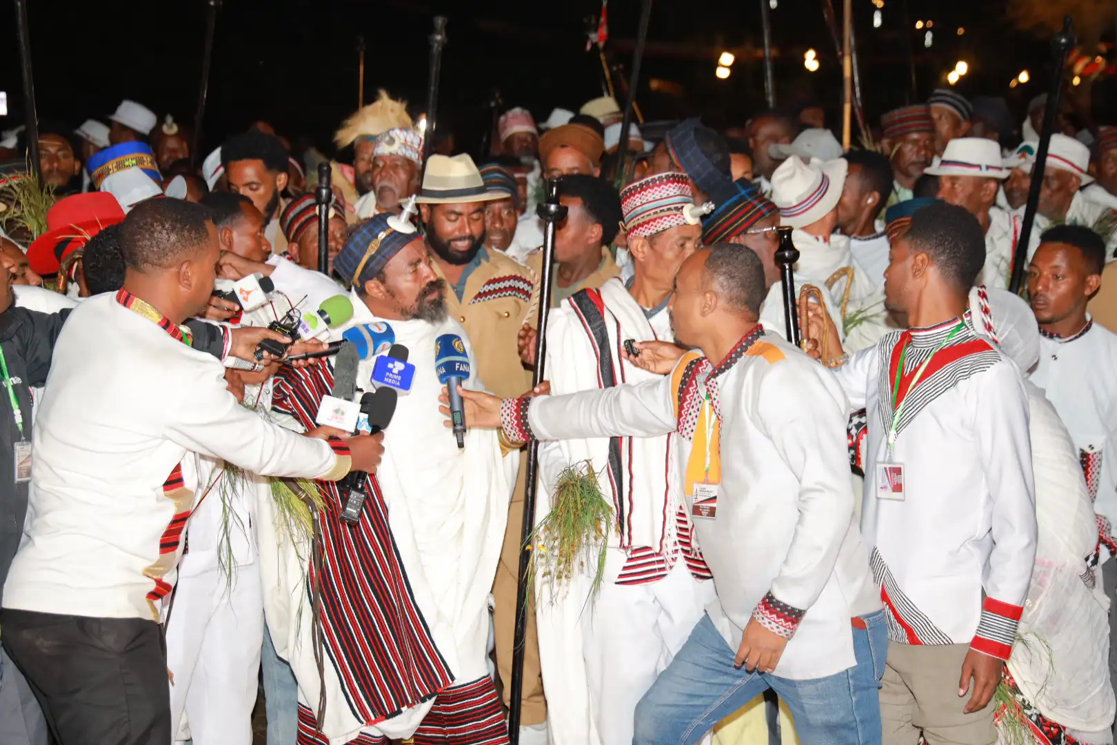 የኢሬቻ ሆረ ሀርሰዴ ‘ኢሬፈና’ /ምስጋና የማቅረብ/ ሥነ-ሥርዓት ተጀመረ 