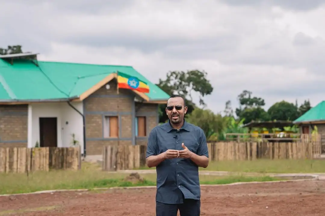 ጠቅላይ ሚኒስትር ዐቢይ ከምባታ እና በሀላባ ዞኖች 200 ተጨማሪ ሞዴል የገጠር ቤቶች እንዲገነቡ ተልዕኮ ሰጡ