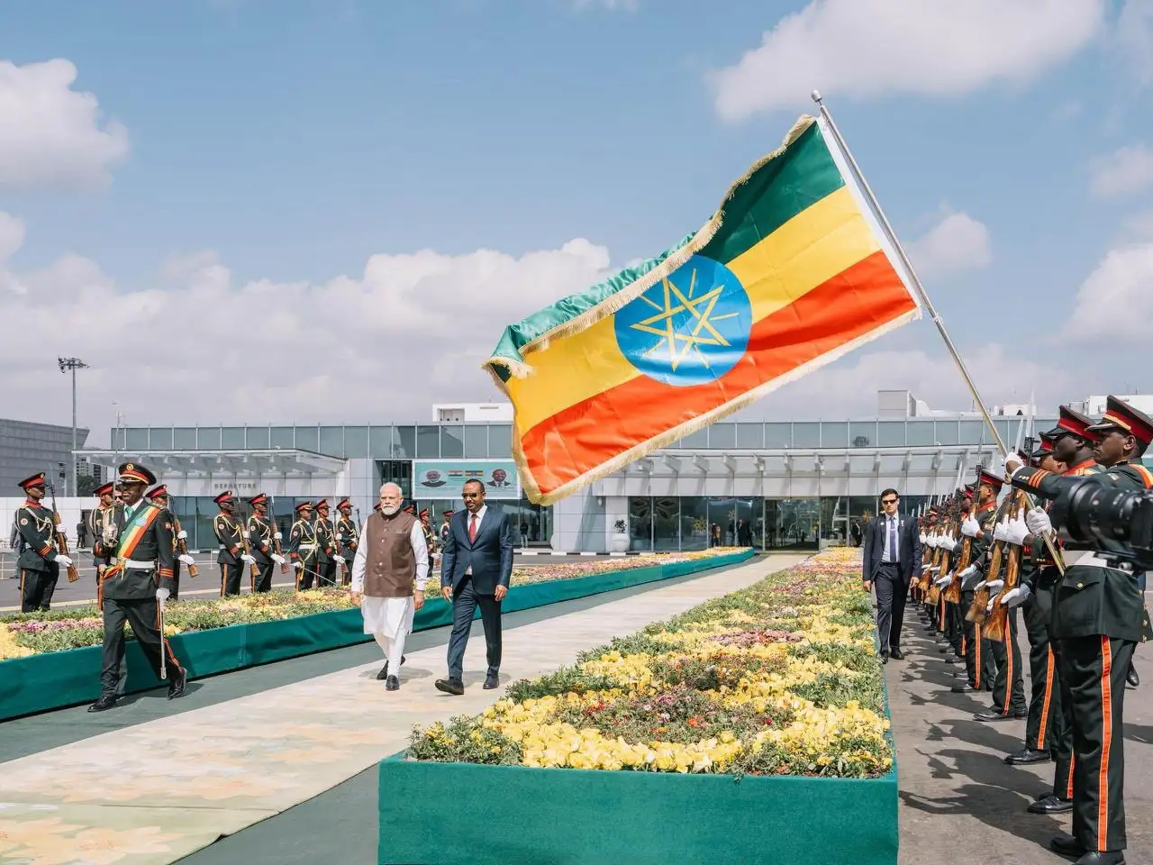 ጠቅላይ ሚኒስትር ዐቢይ አሕመድ (ዶ/ር) ለሕንዱ ጠቅላይ ሚኒስትር ናሬንድራ ሞዲ ሽኝት አደረጉ  