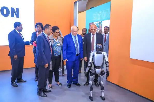 Cuban Deputy PM Visits Science Museum, Deepens Tech Ties