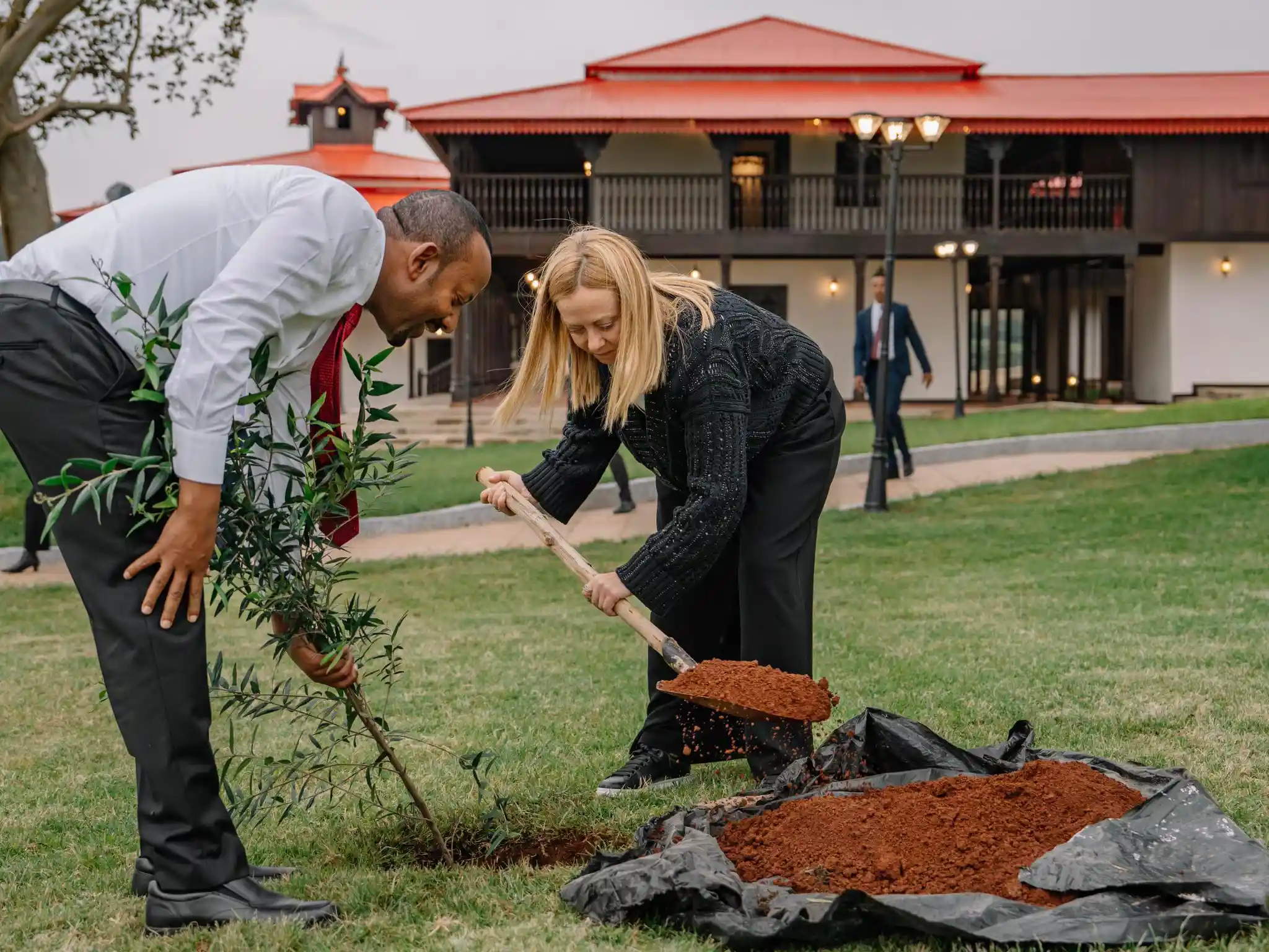 Ethiopian, Italian Prime Ministers Plant Trees,  Visit Jimma
