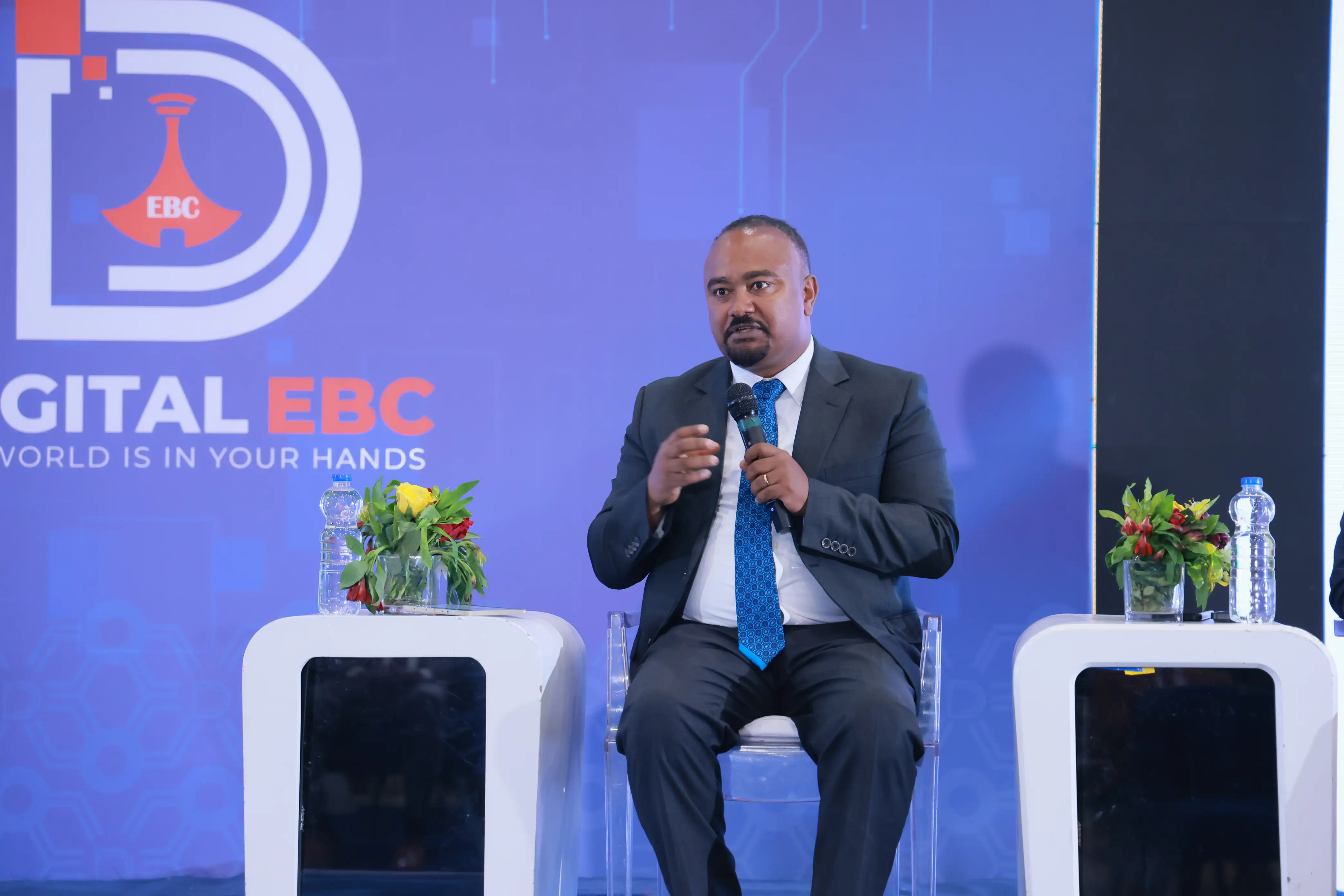 የመሰረተ ልማት መስፋፋት ዜጎች በስልክ ብቻ በቀላሉ መረጃ ማግኘት እንዲችሉ አድርጓል - አብዮት ባዩ (ዶ/ር)  