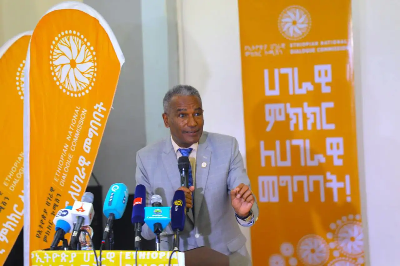 ምሁራን ሀገራዊ ችግሮችን በዘላቂነት ለመፍታት የላቀ ድርሻ ሊወጡ ይገባል - ኮሚሽነር ዮናስ አዳዬ (ዶ/ር) 