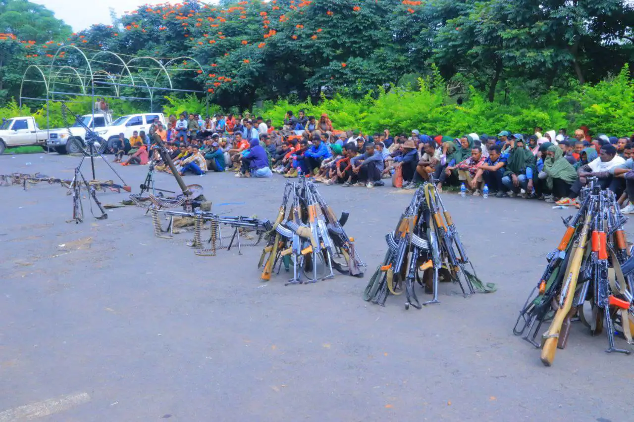 በአማራ ክልል የመንግሥትን የሰላም ጥሪ የተቀበሉ ታጣቂዎች ትጥቅ ፈቱ