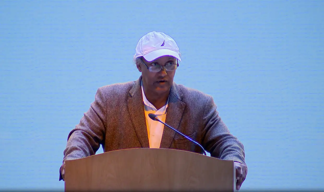 “የመደመር መንግሥት ጠቅላይ ሚኒስትሩ በትልቅ ኃላፊነት ላይ እያሉ ያካበቱትን ተሞክሮ ያካተቱበት መጽሐፍ ነው” - የፍልስፍና መምህሩ ዳኛቸው አሰፋ (ዶ/ር)