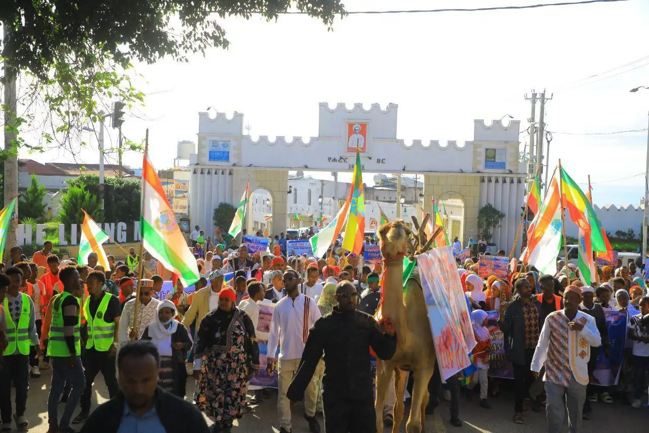 "በህብረት ችለናል" የሕዳሴ ግድብ መጠናቀቅን አስመልክቶ በሐረሪ ክልል የድጋፍ ሰልፍ በመካሄድ ላይ ነው