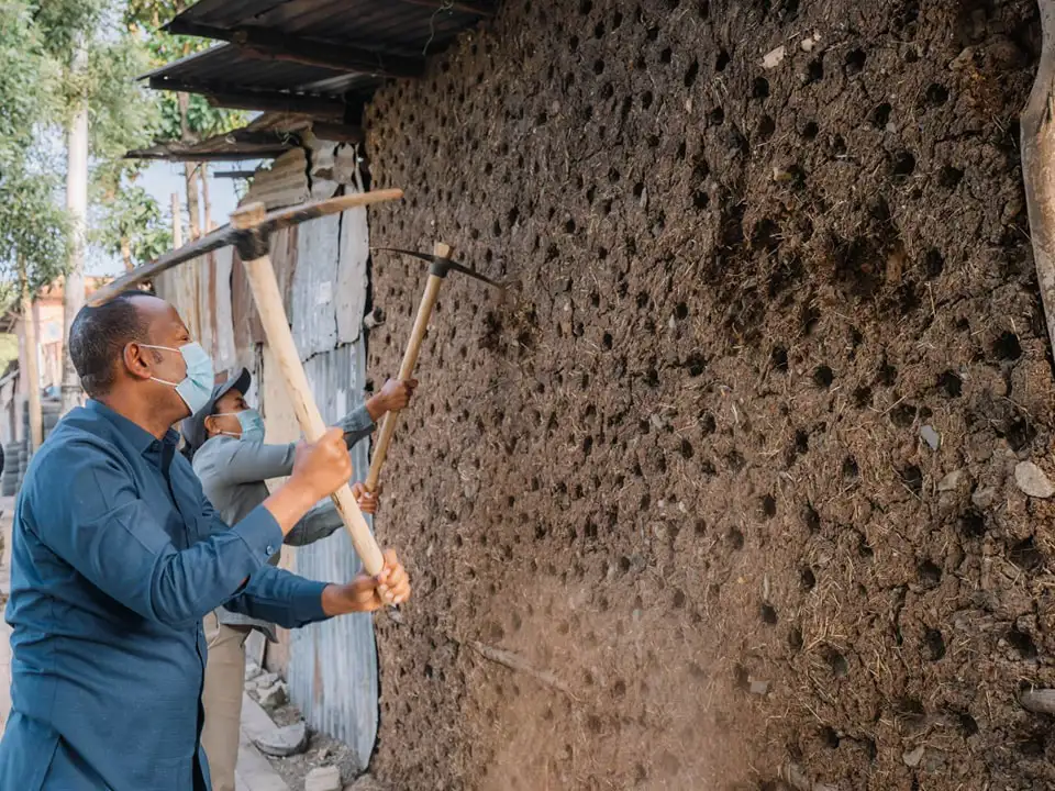 ከምቹ መንደር ወደ ምቹ ሀገር 