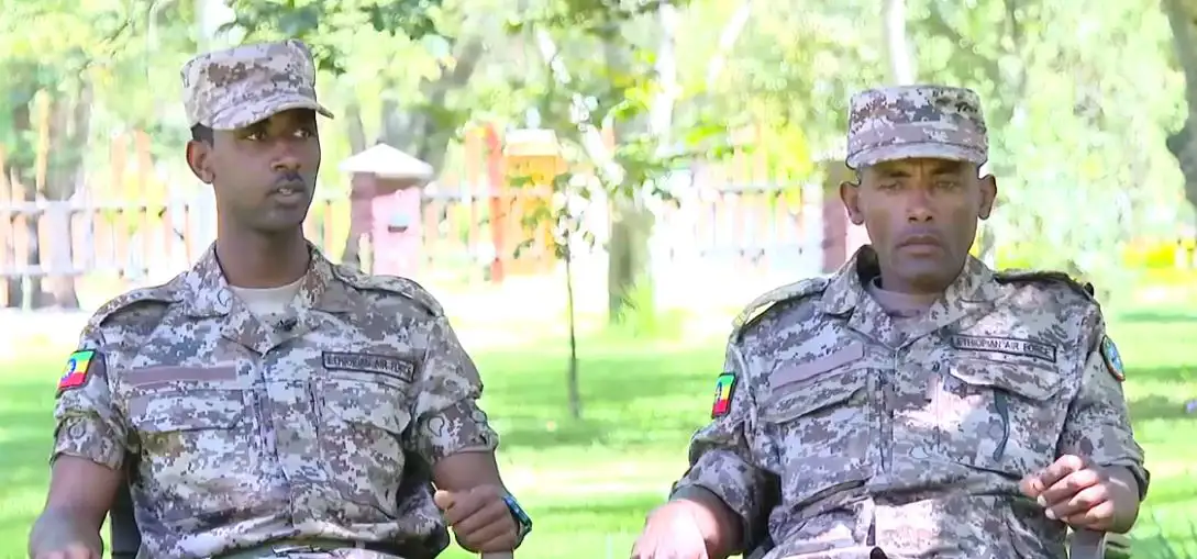 በአየር ኃይል የ90 ዓመታት ጉዞ፣ የአባትና ልጅ የትውልድ ቅብብሎሽ