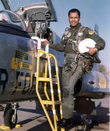 2 የጠላት ጀቶችን አየር ላይ ያጋጩት የኢትዮጵያ የቁርጥ ቀን ልጅ