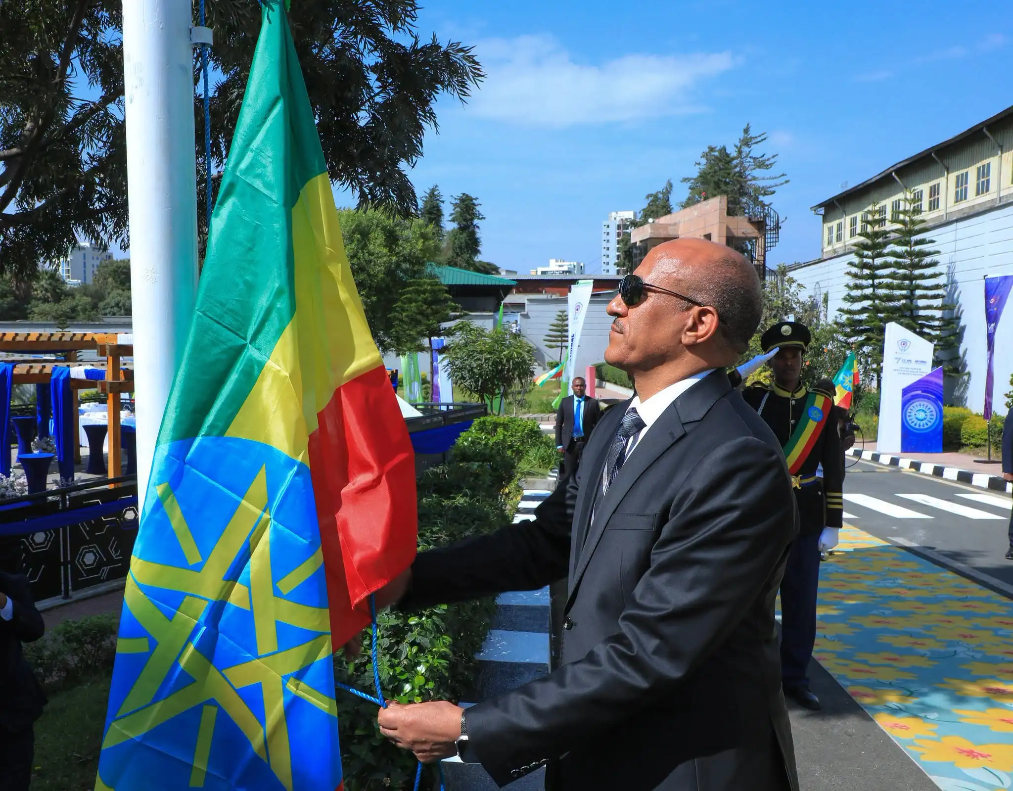 ሠንደቅ ዓላማችን የመደመር ዕሴታችን፣ የአንድነታችንና የኢትዮጵያ ከፍታ ምልክታችን ነው”፦ ምክትል ጠቅላይ ሚኒስትር ተመስገን ጥሩነህ
