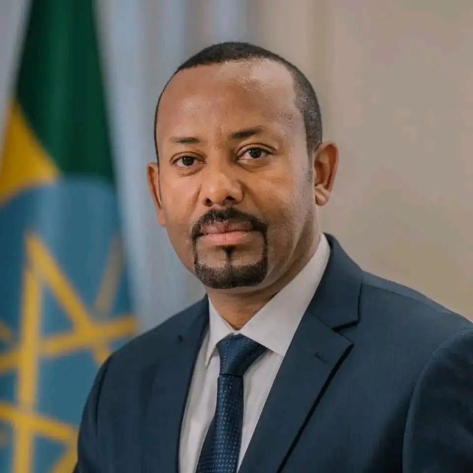 ሠንደቅ ዓላማችን የጋራ ታሪካችንን፣ ሉዓላዊነታችንና በልዩነቶቻችን መካከል በጋራ የመቆም አቅማችንን የሚያስታውስ የብሔራዊ አንድነታችን ምልክት ነው፡- ጠቅላይ ሚኒስትር ዐቢይ አሕመድ (ዶ/ር)