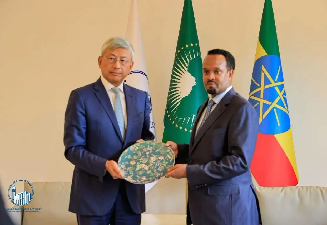 አፈ ጉባኤ አህመድ ሽዴ ከቻይና አምባሳደር ችን ሃይ ጋር ተወያዩ