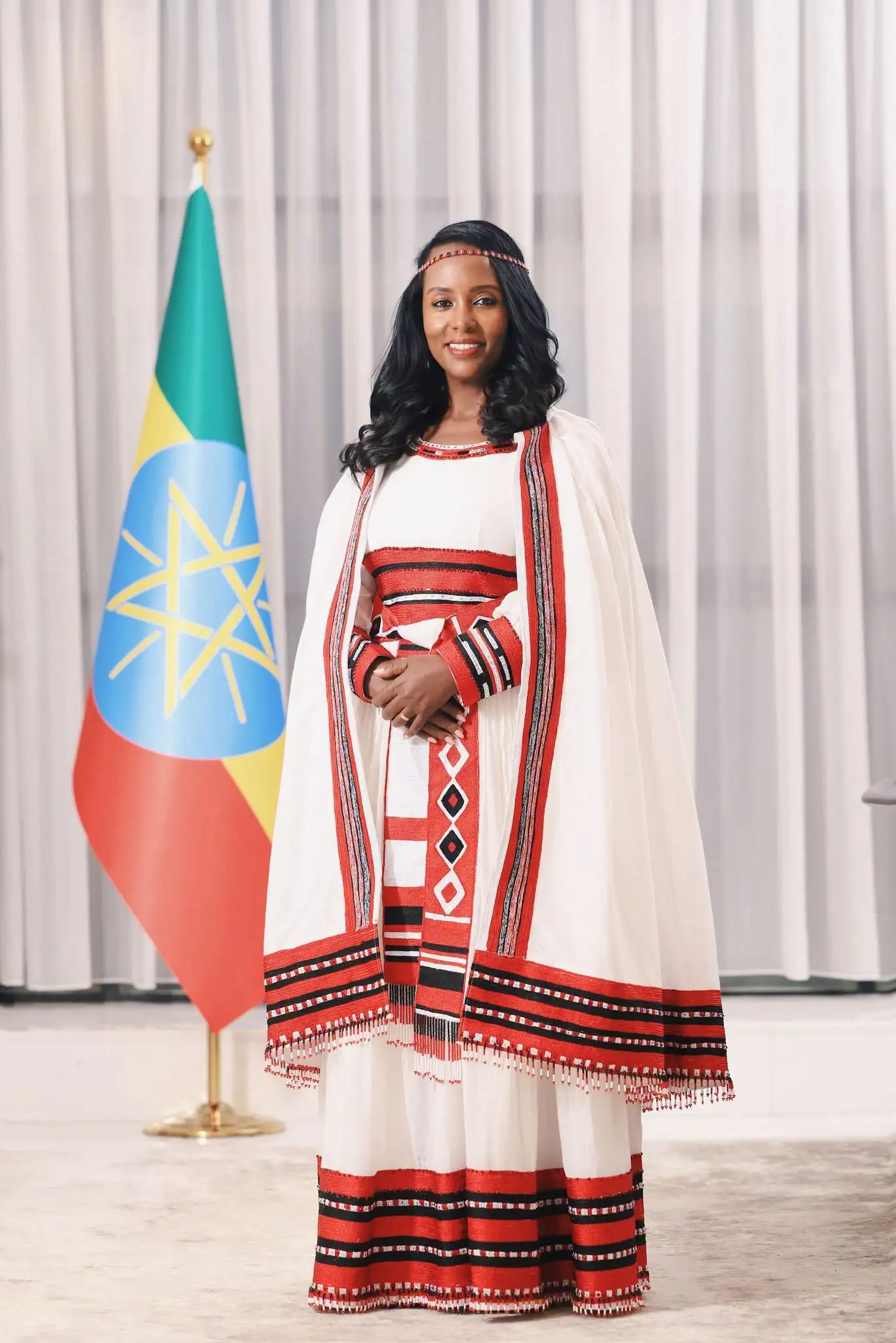 ከንቲባ አዳነች አቤቤ ለኢሬቻ በዓል የእንኳን አደረሳችሁ መልዕክት አስተላለፉ