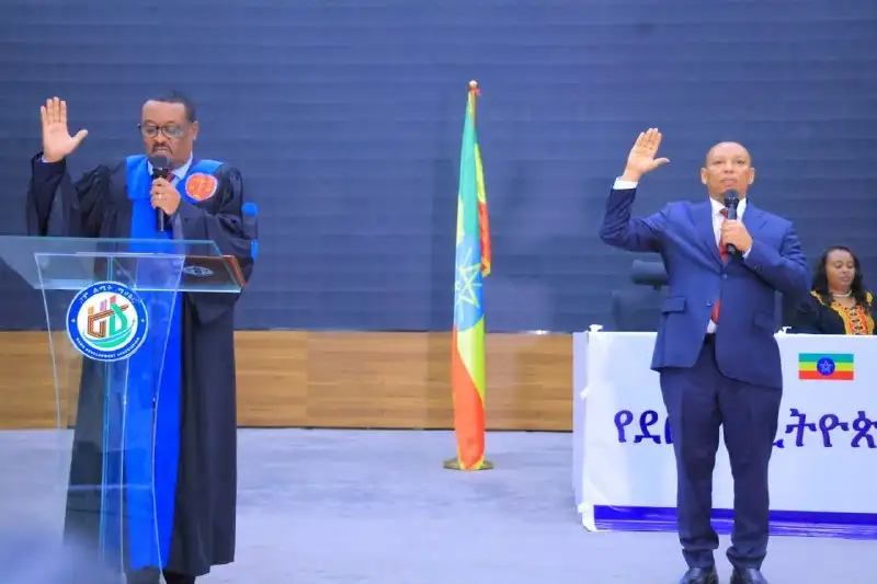 ትልቅ ሀገር፤ ትልቅ ሕዝብ፤ ታላቅ ርዕይ