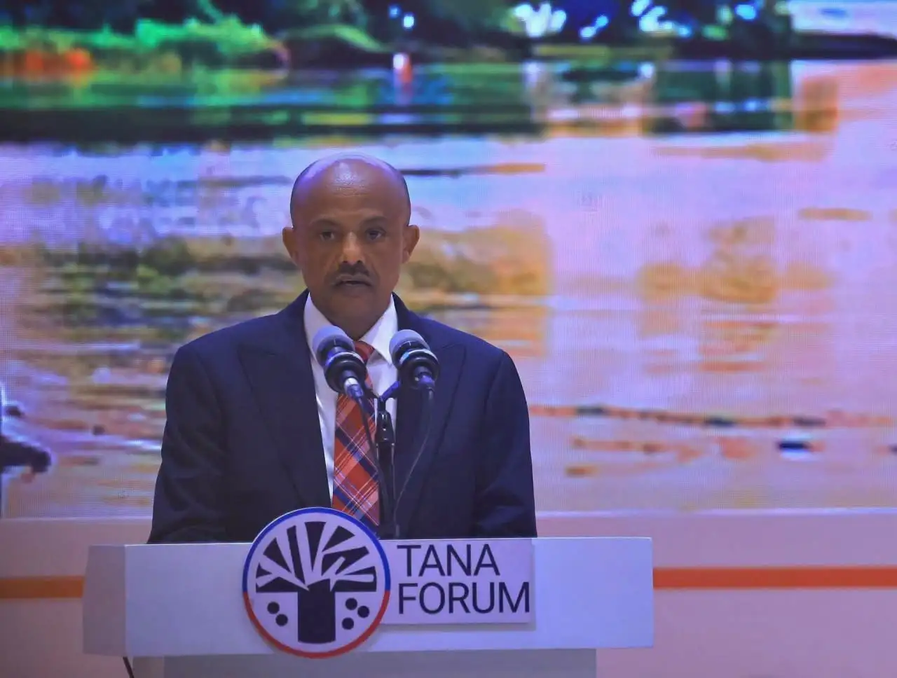 "የጣና ፎረም ለአፍሪካ ሰላም እና ዕድገት የሚያበረክተው አስተዋጽኦ ከፍተኛ ነው"፦ ርዕሰ መስተዳድር አረጋ ከበደ