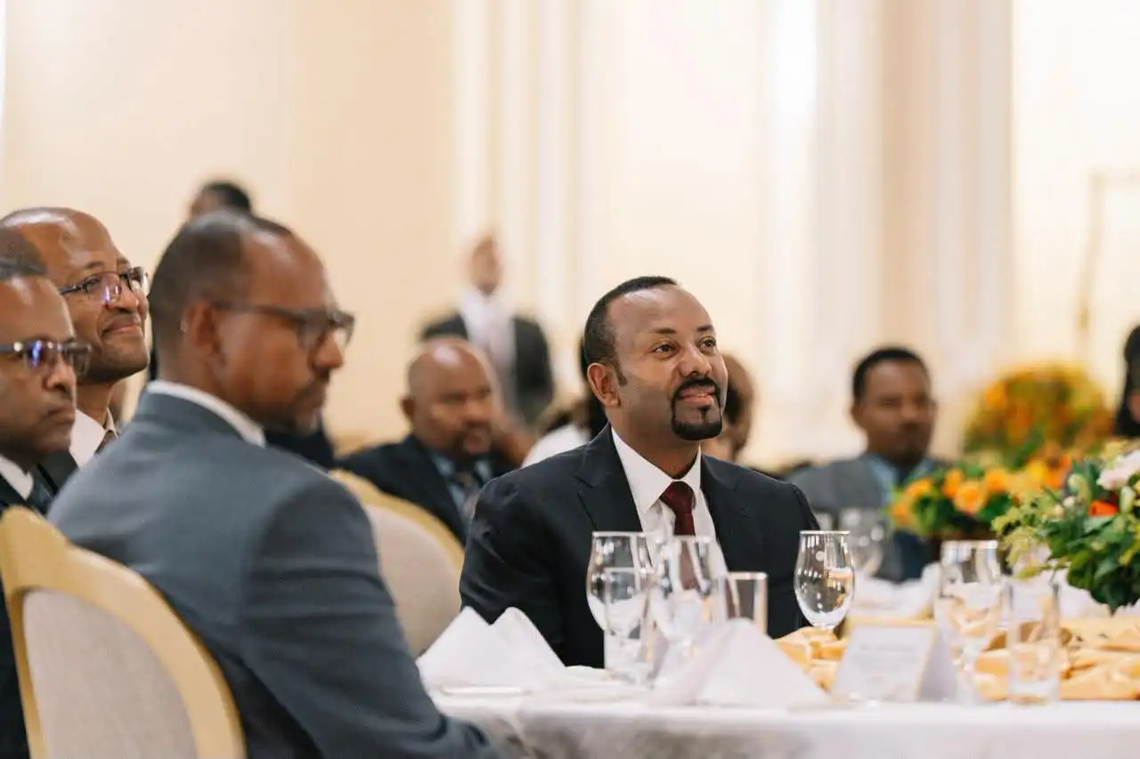 የሀገራዊ ምክክር ኮሚሽን ከአጠቃላይ የምክክር ሂደቱ የተገኙ የአጀንዳ ነጥቦችን እና ምክረ ሐሳቦችን ለባለድርሻ አካላት በይፋ አስረከበ
