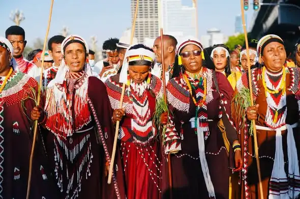 ኢሬቻ፦ የኦሮሞ ሕዝብ ፈጣሪው ላደረገለት መልካም ነገር ሁሉ ምስጋናውን የሚያቀርብበት ታላቅ መድረክ