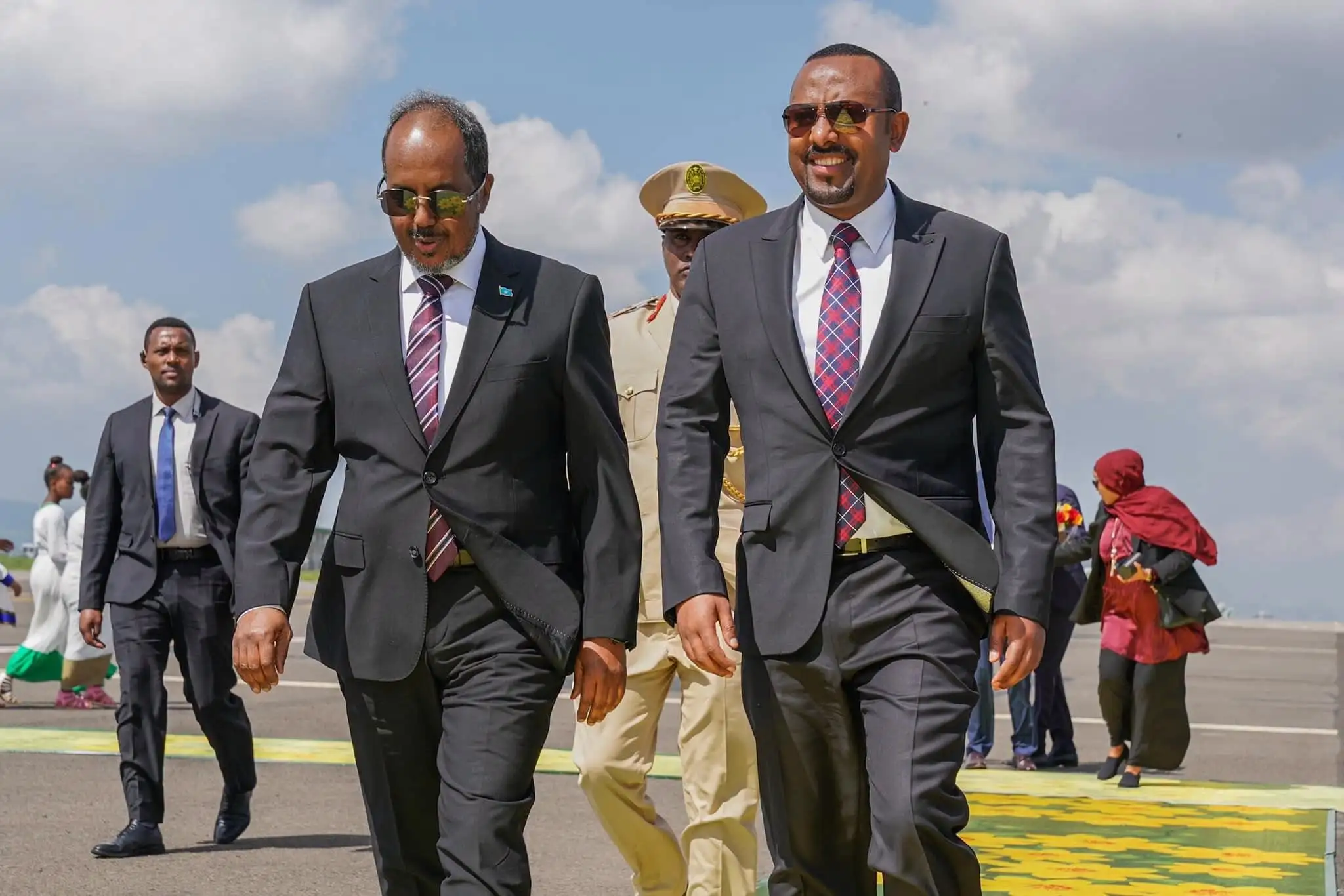 የሶማሊያው ፕሬዚዳንት ሀሰን ሼህ መሐሙድ ለጠቅላይ ሚኒስትር ዐቢይ አሕመድ (ዶ/ር) የእንኳን ደስ አለዎ መልዕክት አስተላለፉ
