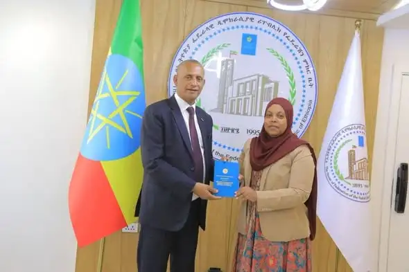 አዲስ የተመረጡት የፌዴሬሽን ምክር ቤት አፈ ጉባኤዎች የሥራ ርክክብ አደረጉ