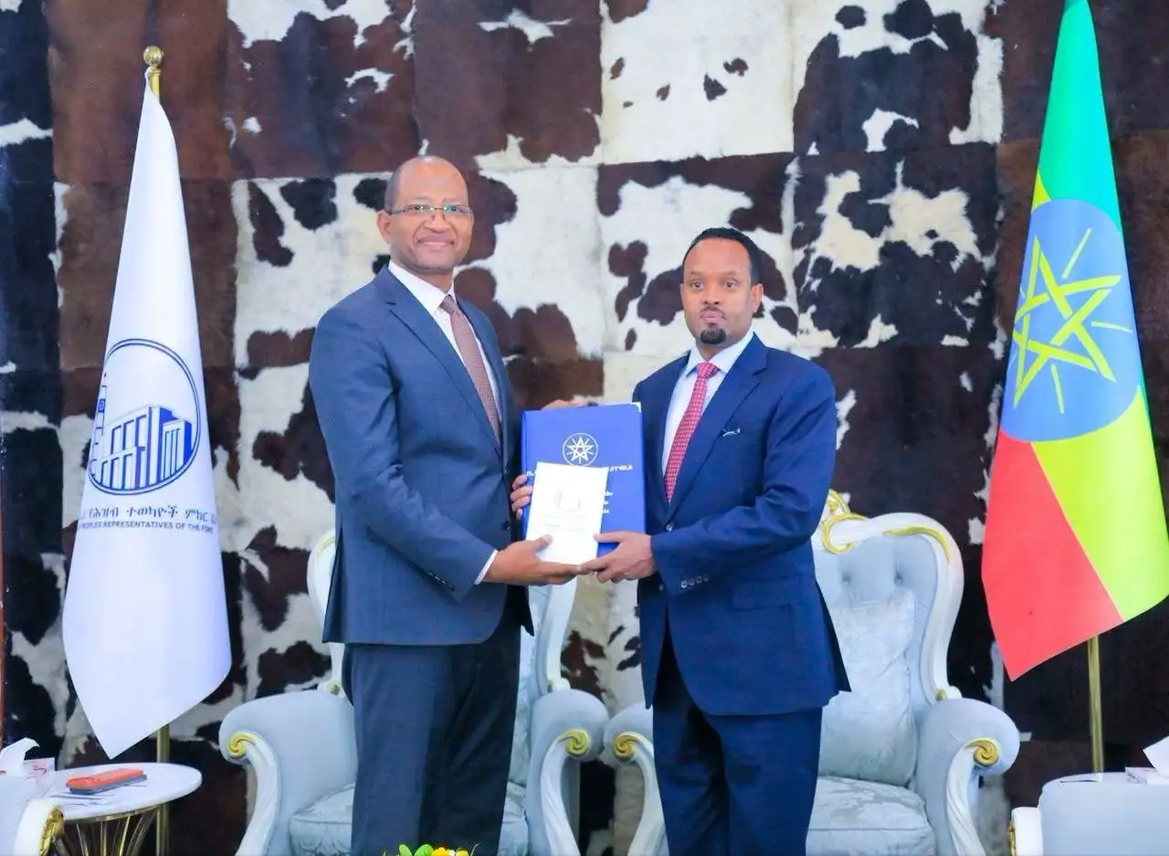 በአፈ-ጉባኤዎች መካከል የሥራ ርክክብ ተደረገ