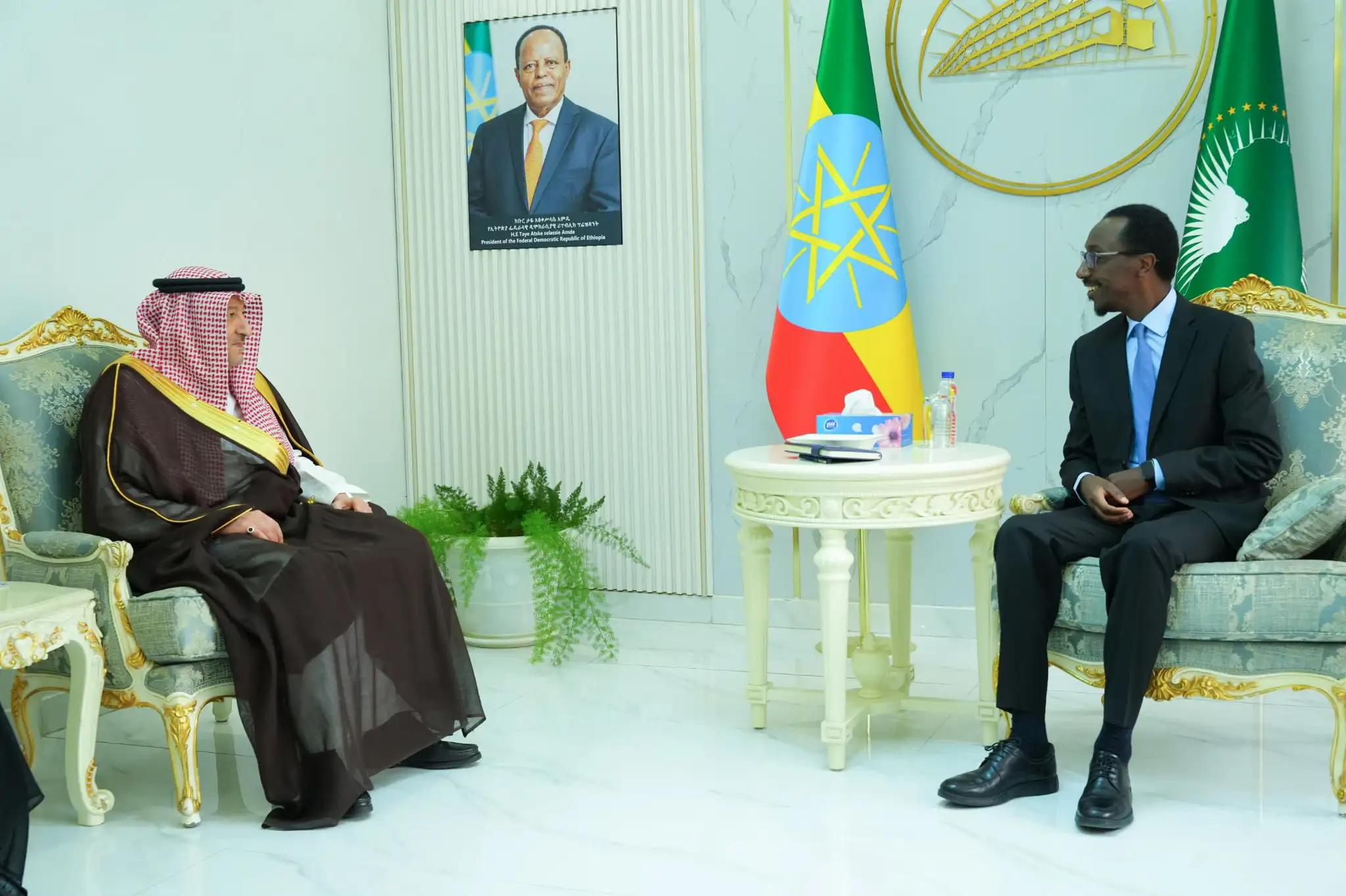 FM Gedion Confers with Vice Minster of Foreign Affairs of Saudi Arabia 