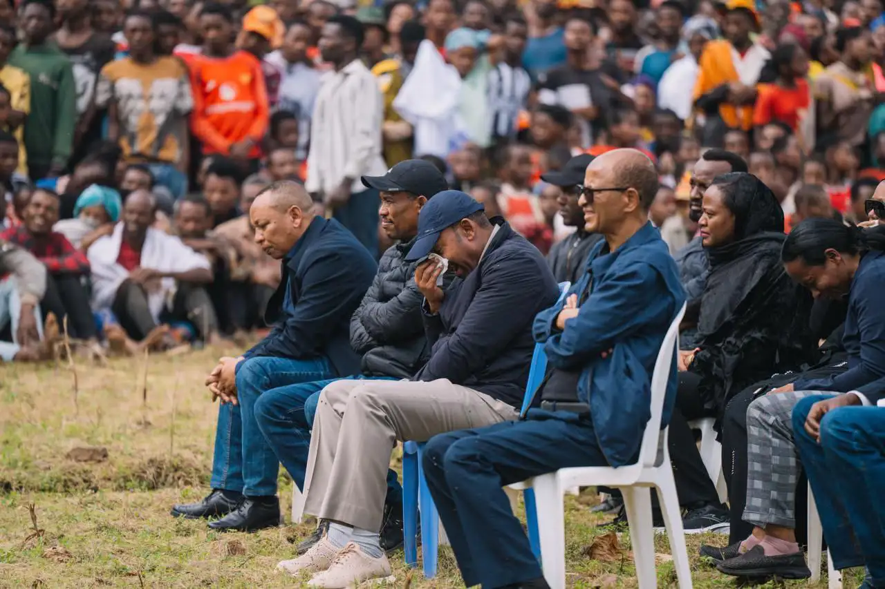 ጠቅላይ ሚኒስትር ዐቢይ አሕመድ (ዶ/ር) በጋሞ ዞን በደረሰው አደጋ የተጎዱ ወገኖችን በስፍራው በመገኘት አጽናኑ