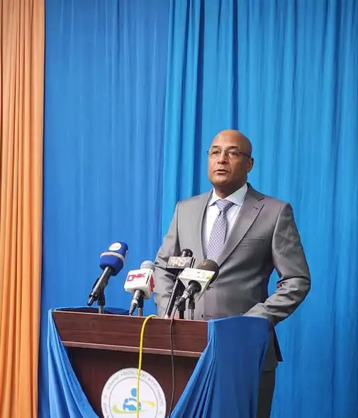 በአዲስ አበባ አዲሱ የተሽከርካሪ ሠሌዳ መሰጠት ጀመረ
