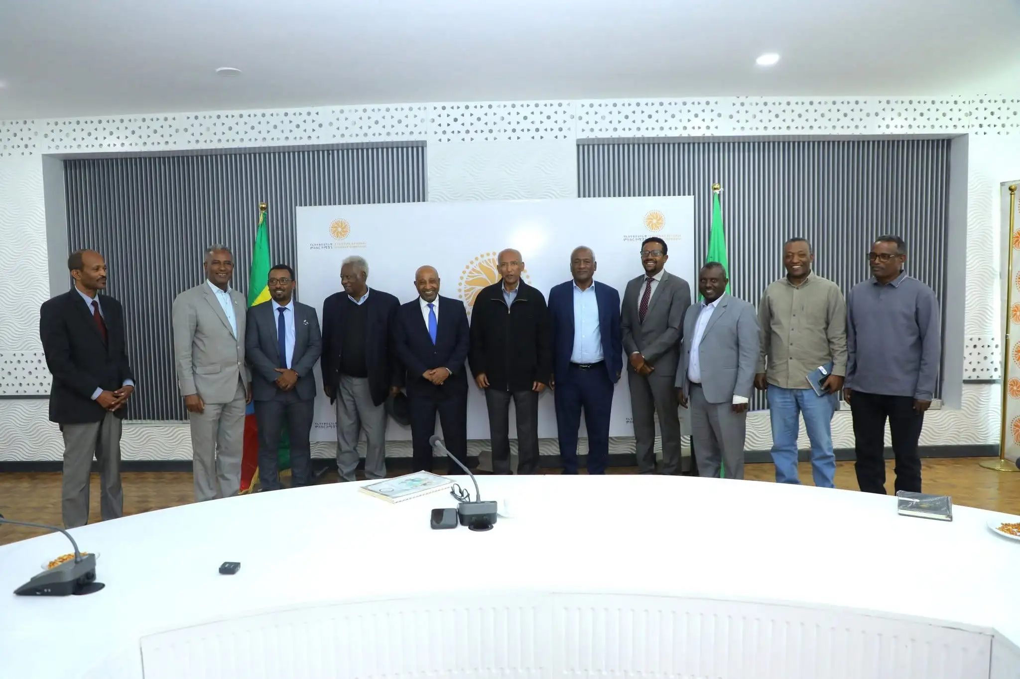 ምክክር፦ ብቸኛው የፈተናዎቻችን ማለፊያ
