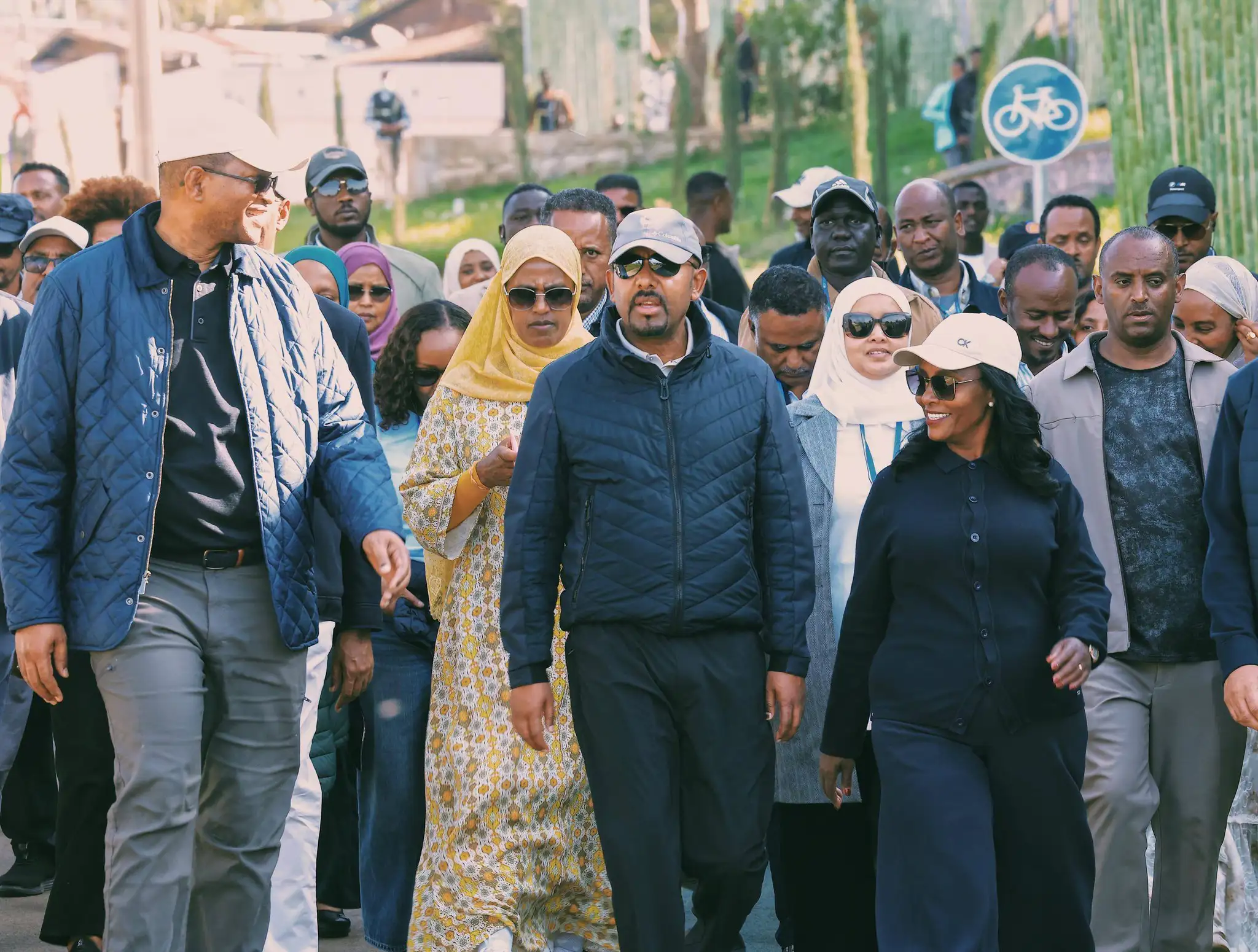 "የ10.2 በመቶ የኢኮኖሚ ዕድገትን ለማረጋገጥ የሚባክን ጊዜ የለም"፡- ጠቅላይ ሚኒስትር ዐቢይ አሕመድ (ዶ/ር)