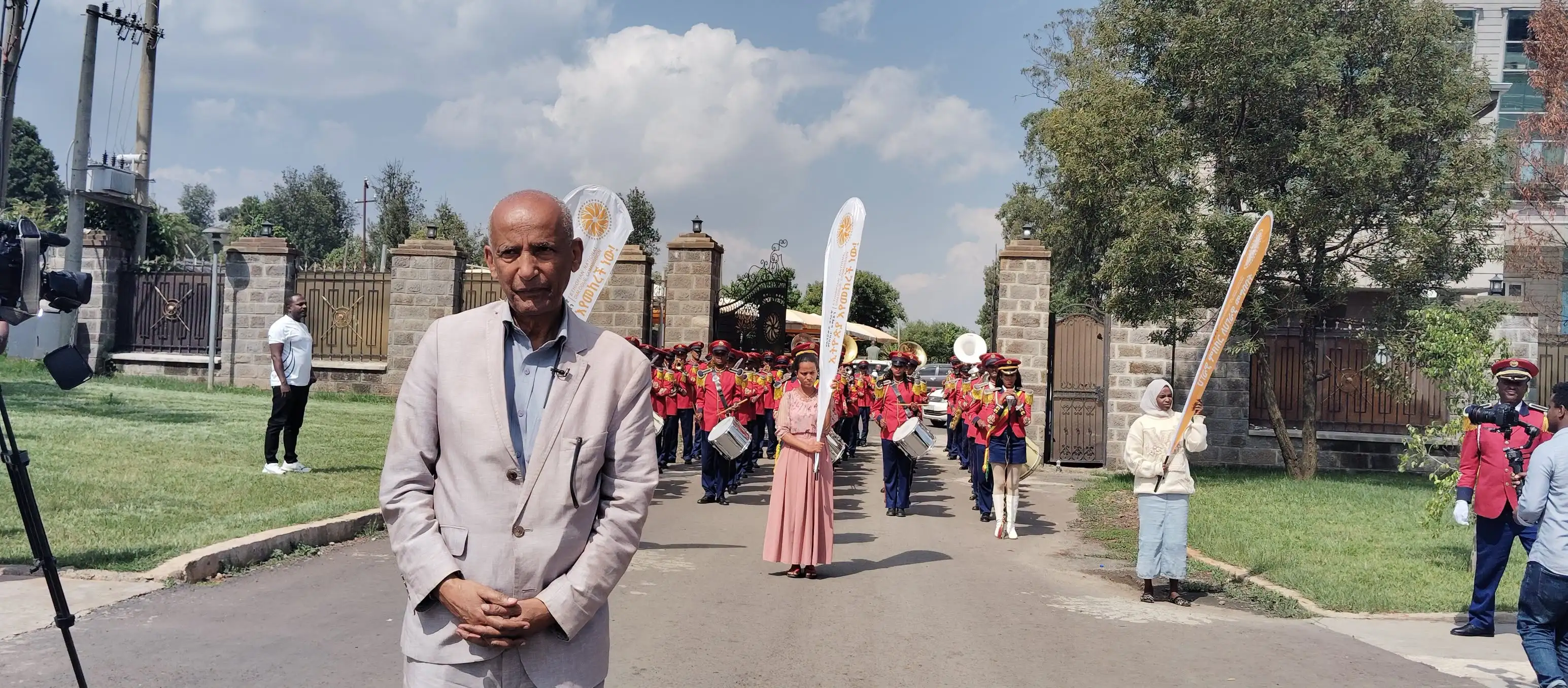 ተመካካሪዎች ስሜታዊነትን አስወግደው የሰላሙን መንገድ ያቀናሉ ብዬ ተስፋ አደርጋለሁ፡- ፕ/ሮ መስፍን አርዓያ