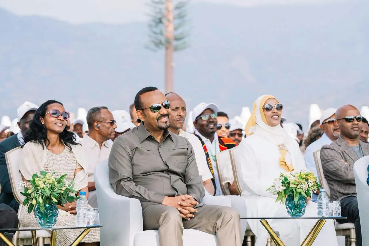 ጠቅላይ ሚኒስትር ዐቢይ አሕመድ (ዶ/ር) የ‘ገበታ ለትውልድ’ ስኬት የሆነው የአርባምንጭ ኮንፈረንስ ሪዞርትን መርቀዋል