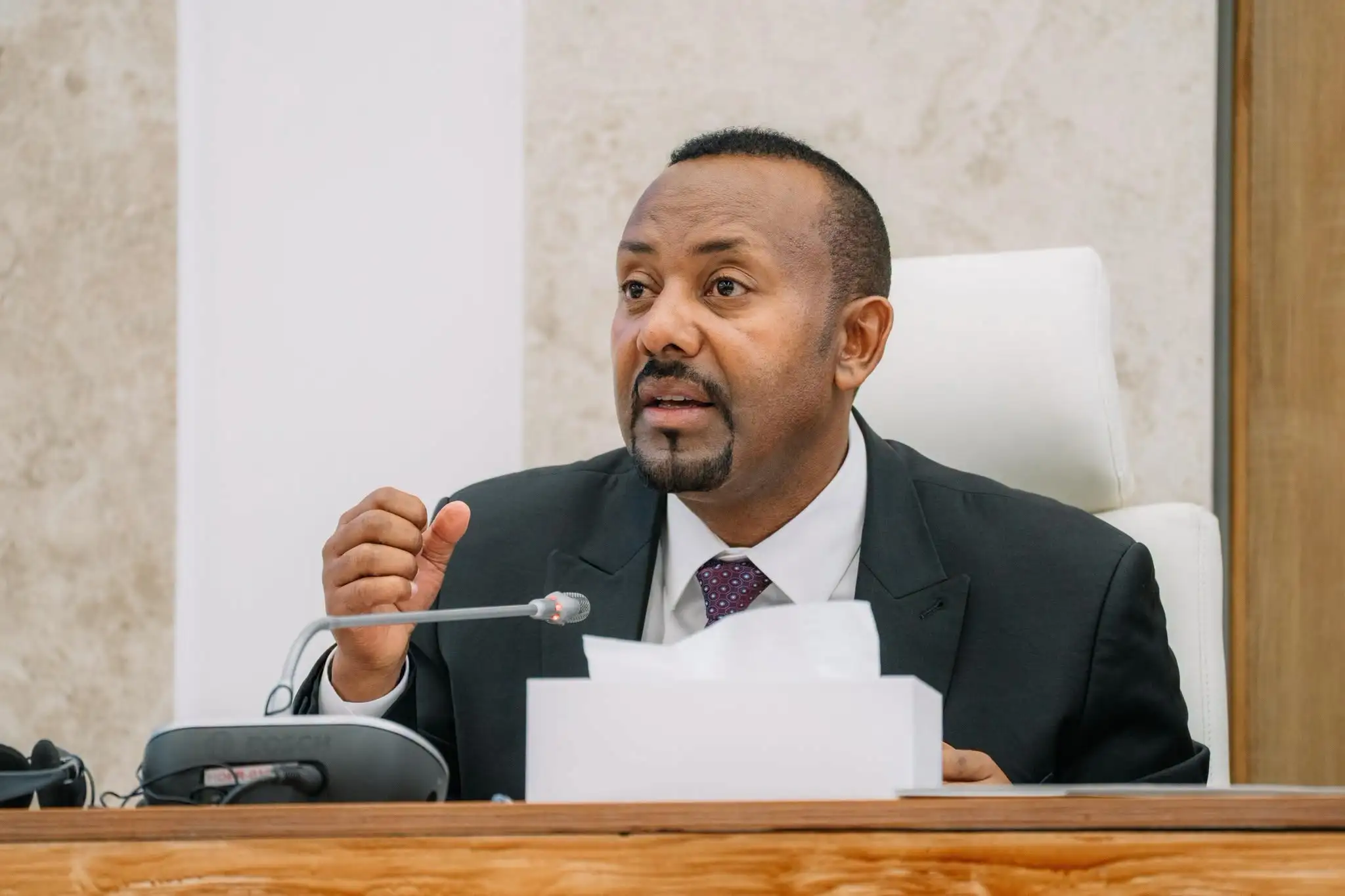 ክልሎች ከፌዴራል መንግሥት ሀብት መጠበቅ ሳይሆን ገቢ ማመንጨት መጀመር አለባቸው - ጠቅላይ ሚኒስትር ዐቢይ አሕመድ (ዶ/ር)