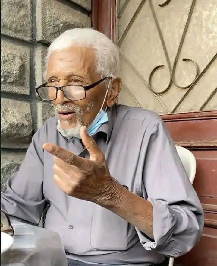 የኢትዮጵያ የመጀመሪያው የዐይን ሐኪም ዶክተር ጳውሎስ ቀነዓ አረፉ