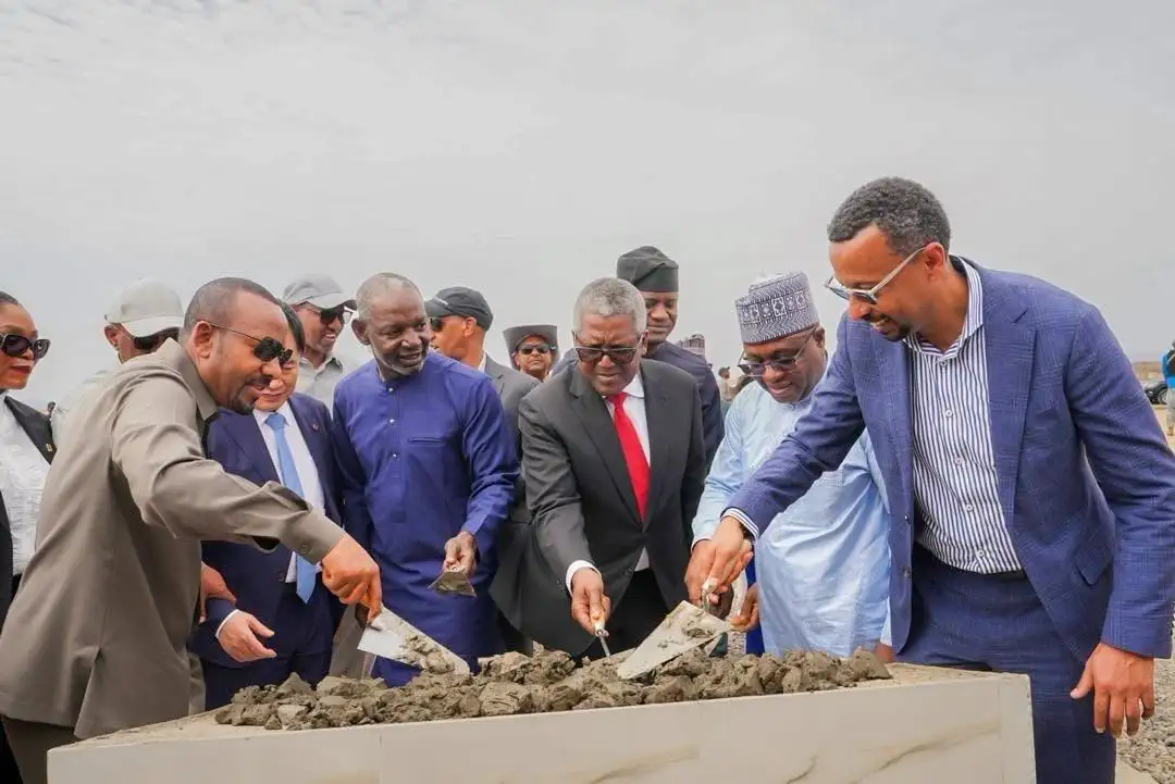 ወደ ከፍታ የሚያሻግሩን ሦስቱ ምሰሶዎች፡- የኢትዮጵያ የቀጣይ አምስት ዓመታት የብልጽግና አቅጣጫዎች