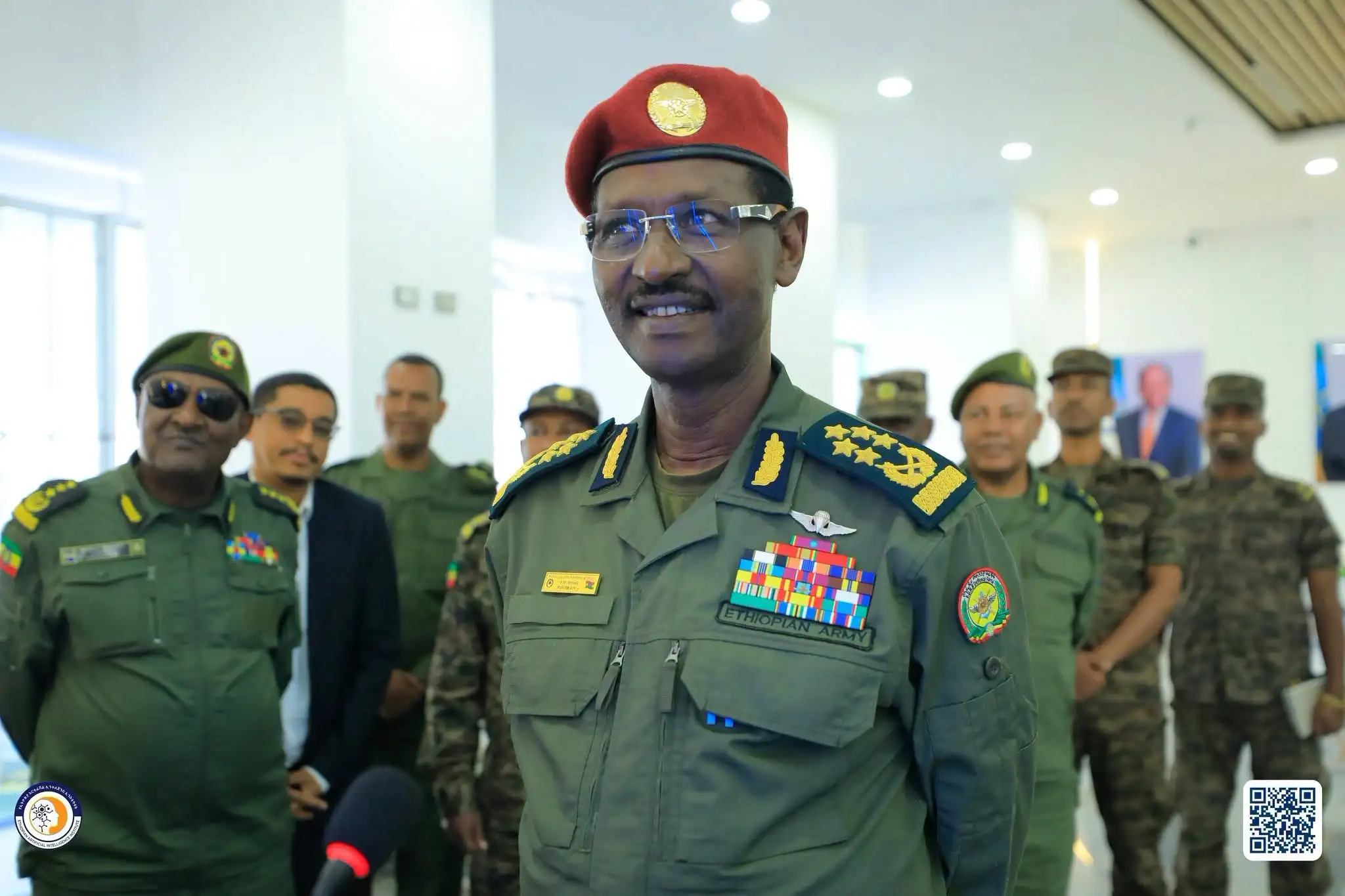 የመከላከያ ሠራዊት እና የኢትዮጵያ አርቲፊሻል ኢንተለጀንስ ኢንስቲትዩት በጋራ ለመሥራት የሚያስችል የመግባቢያ ስምምነት ተፈራረሙ