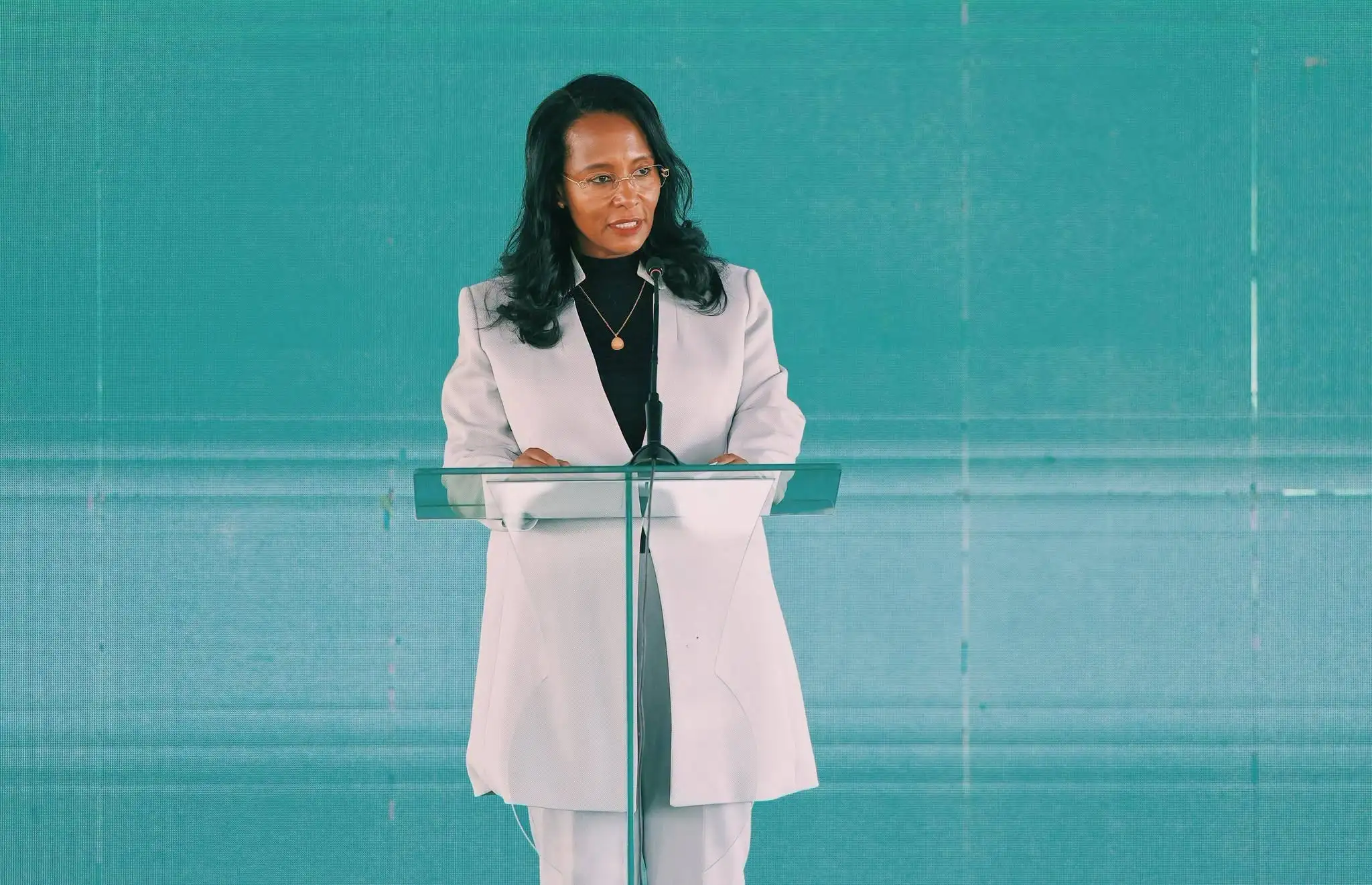 ከንቲባ አዳነች አቤቤ በቀን 60 ሺህ ሜትር ኪዩብ ንፁህ የመጠጥ ውኃ የሚያመርት እና የፍሳሽ ማጣሪያ ፕሮጀክቶችን መረቁ