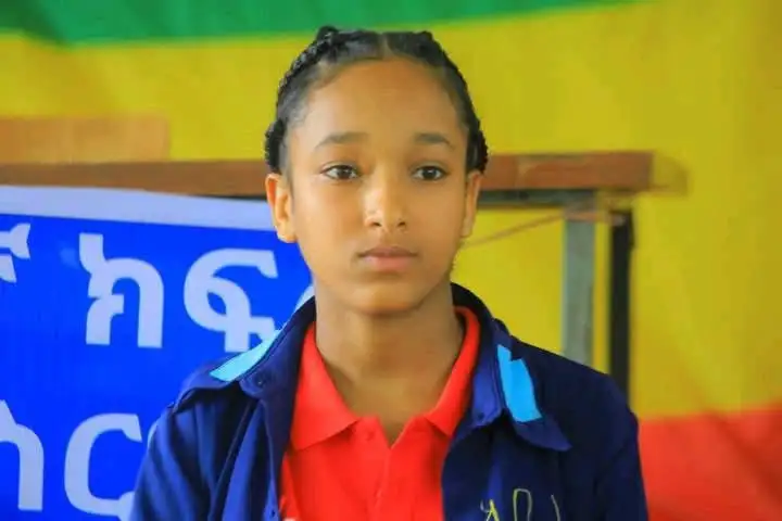 በስሟ ላይብረሪ የተሰየመላት የእንጅባራዋ ጀግና የ12ኛ ክፍል ተማሪ "ሕዳሴ ዘመኑ"