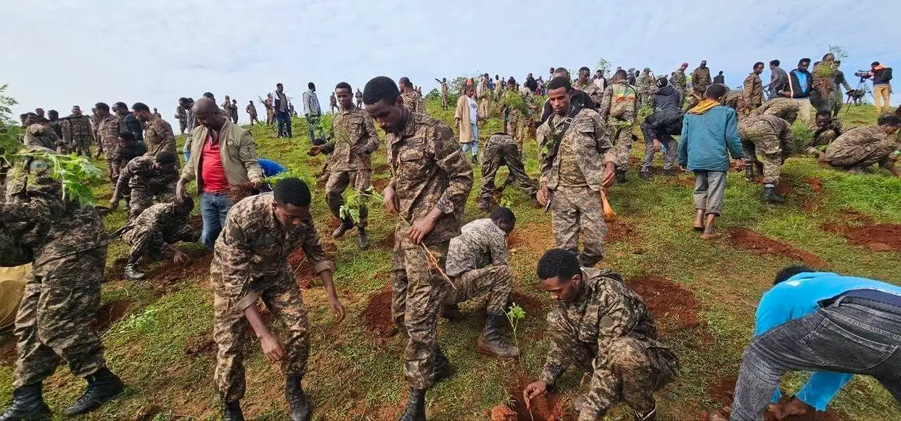 የሕዝባዊነትና የሞራል ልዕልና መስታወት፤ የኢትዮጵያ መከላከያ ሠራዊት የማይገሰስ አገራዊ አቅም፣ የጸና ጥንካሬ እና የመንፈስ ጽናት