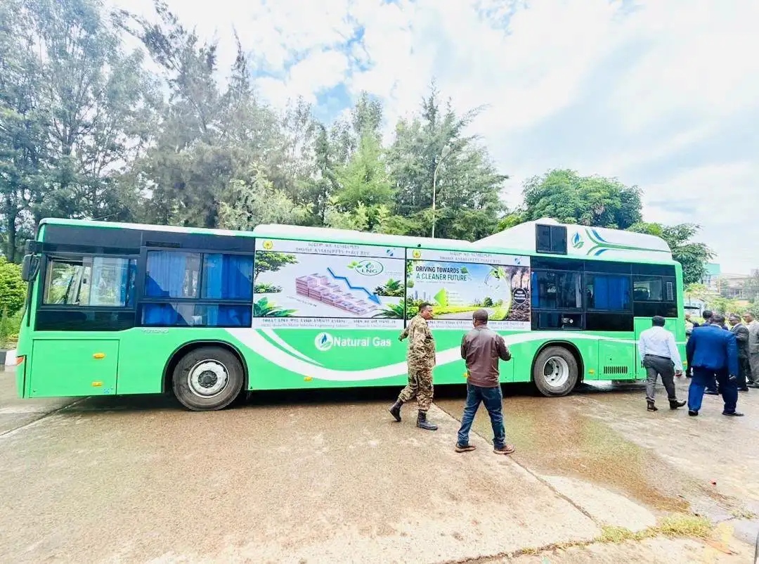 በነዳጅ የሚሰሩ አውቶቡሶችን ወደ ተፈጥሯዊ ጋዝ የሚቀይር አዲሱ ቴክኖሎጂ
