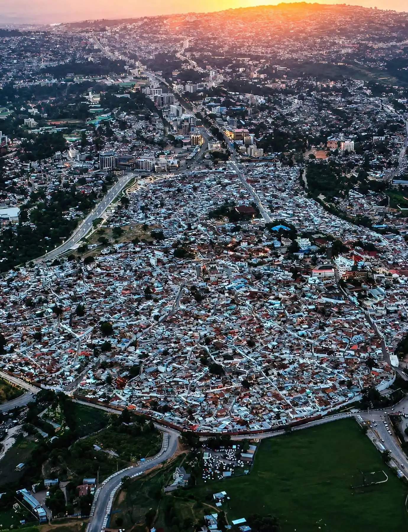 ህያው የኢትዮጵያ ቅርስ ታሪክ ነጋሪው የሐረር ጀጎል ግንብ