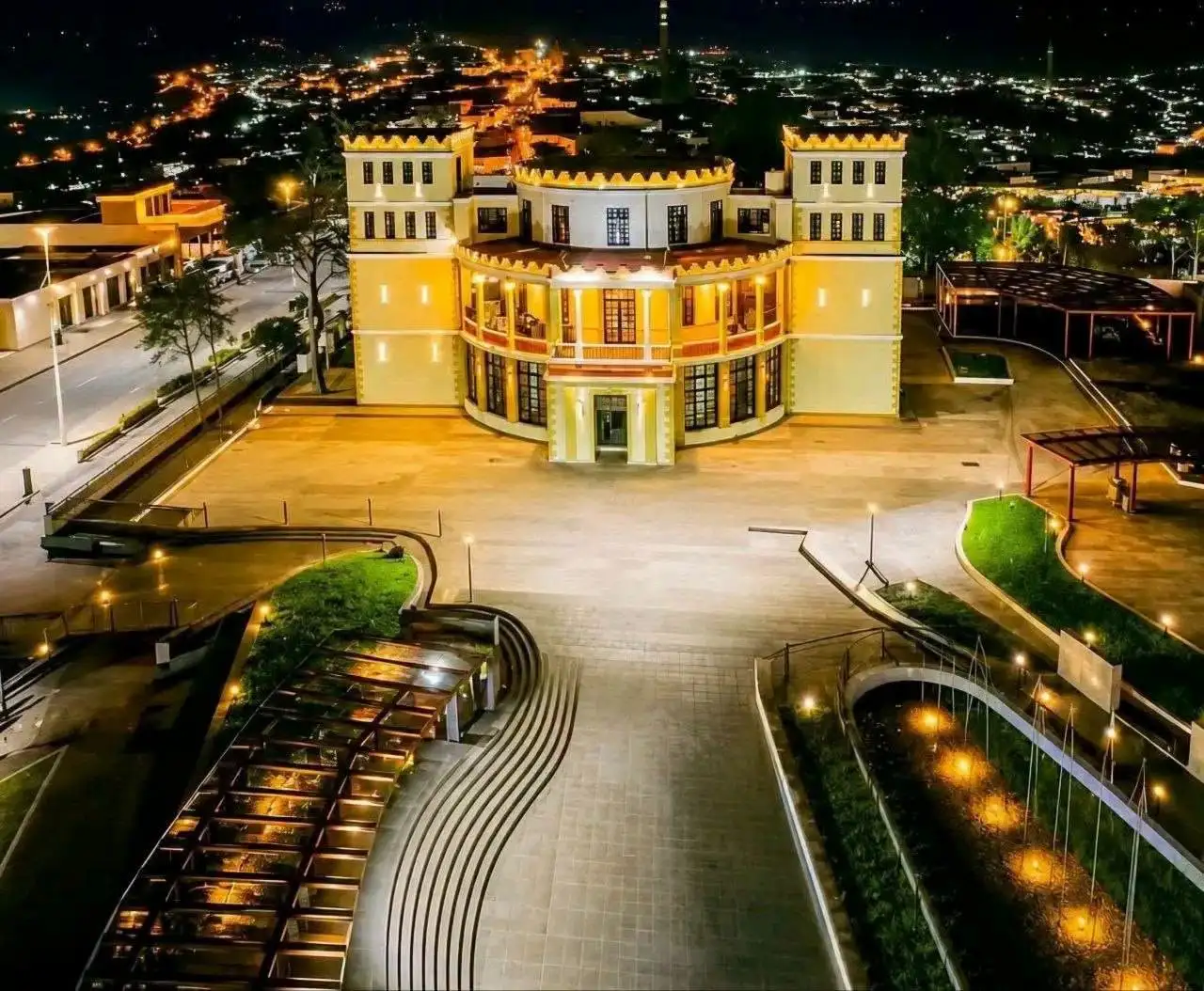 የምስራቋ ፈርጥ ሐረር በኮሪደር ልማት መድመቋን ቀጥላለች