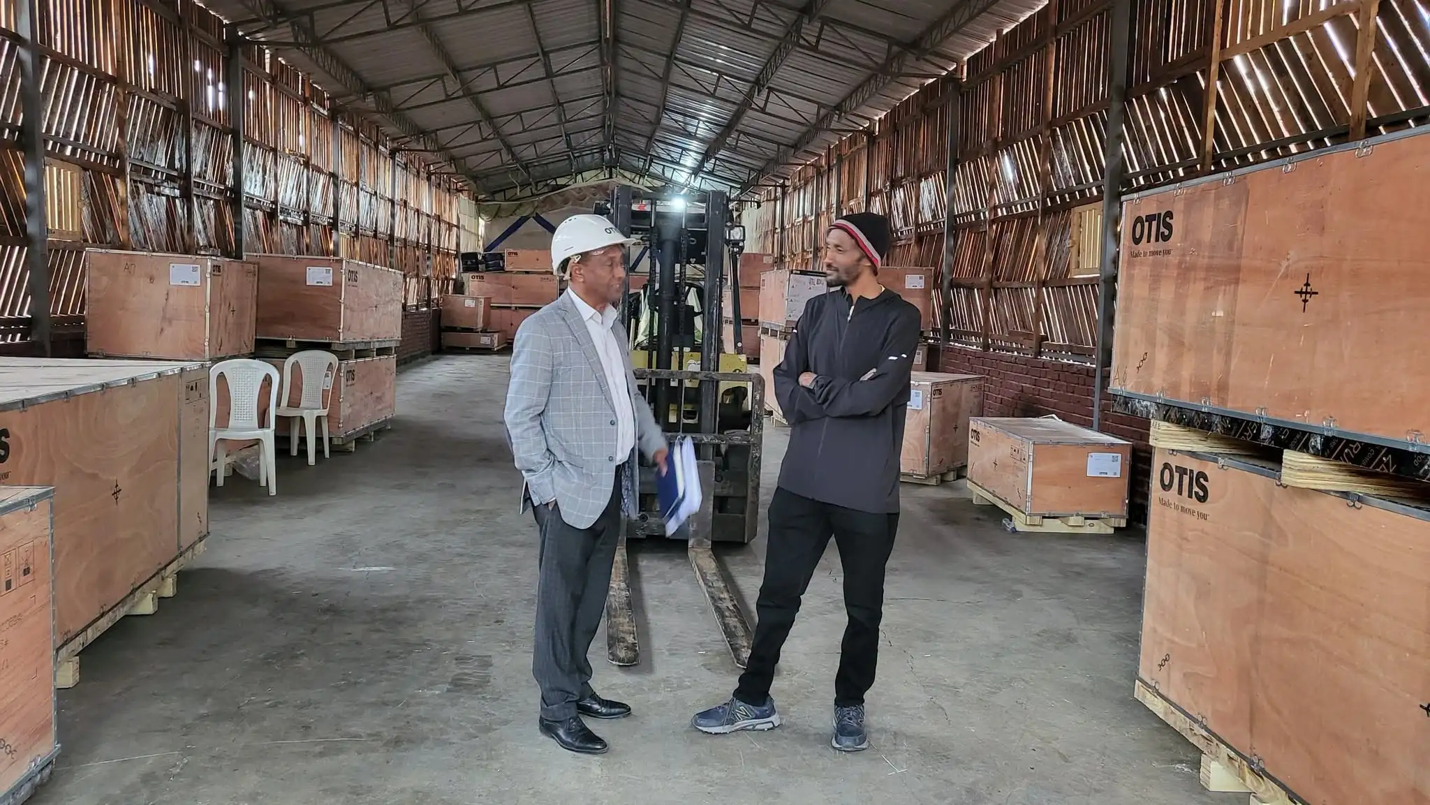 የመቄዶንያ ማዕከል ግንባታን የሚያፋጥኑ ዘመናዊ ማሽነሪዎች እና የ'ፊኒሺንግ' ቁሳቁሶች ገቡ