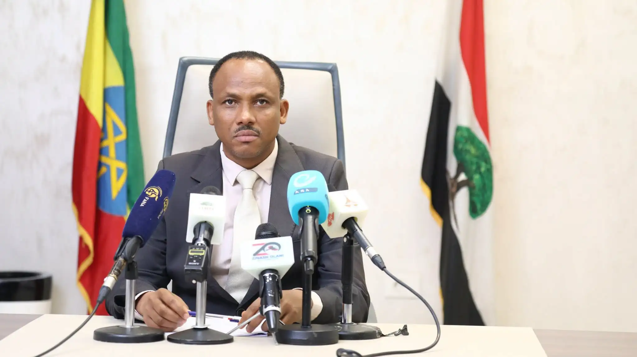 የኦሮሚያ ክልል መንግሥት ለ2ሺህ 735 የህግ ታራሚዎች ይቅርታ አደረገ